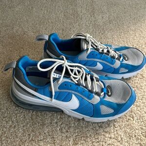 Men’s Nike Air size 10. Excellent condition, hardly worn.